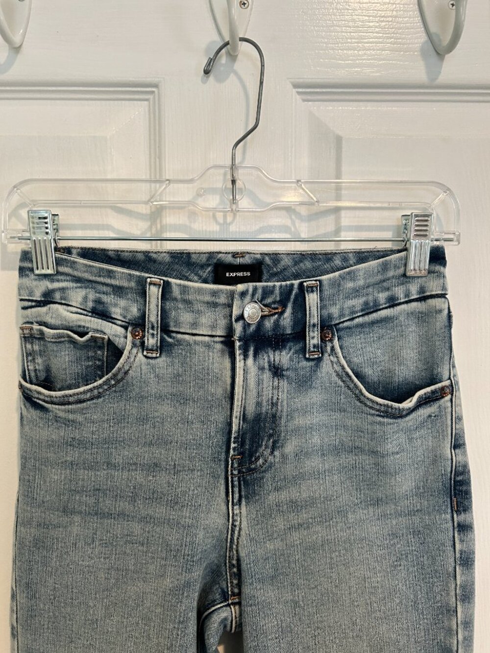 Express 70's Flare Mid-Rise Jeans - Picture 3 of 7